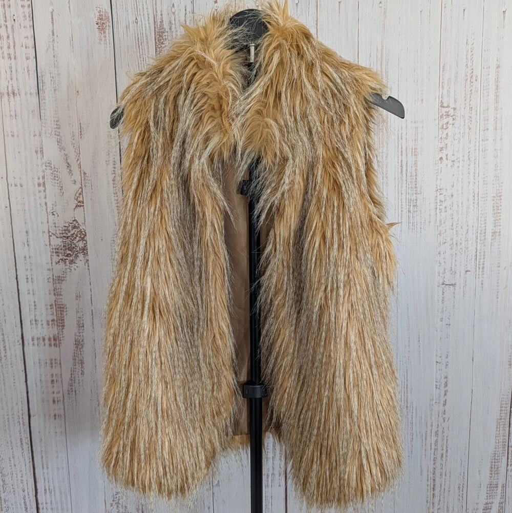 Donna Salyers Fabulous Furs Vest Small Honey Fox Shaggy Long Hair Faux Fur Open